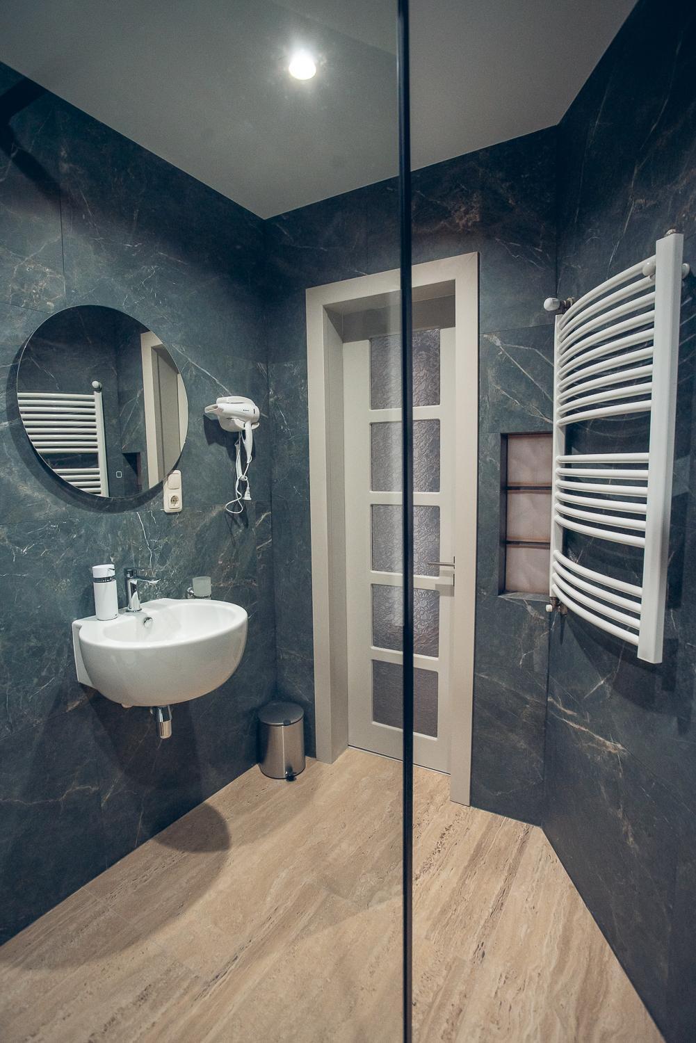 Apart4You Hotel คีชีเนา ภายนอก รูปภาพ
