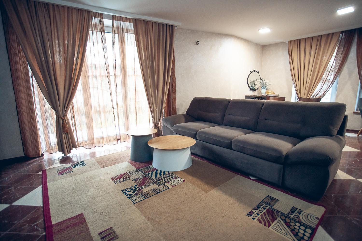 Apart4You Hotel คีชีเนา ภายนอก รูปภาพ